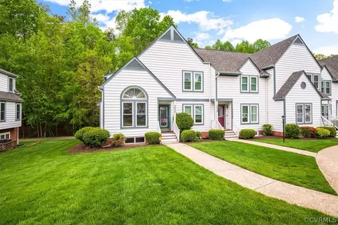 5632 Beacon Hill Dr, Midlothian, VA 23112