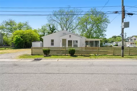 427 Linden Ave, Suffolk, VA 23434