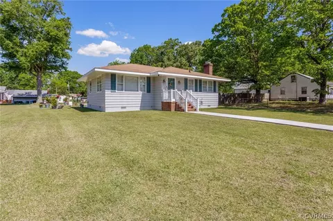 3203 Freeman St, Hopewell, VA 23860