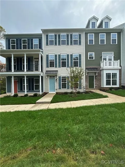 13812 Randolph Pond Ln, Midlothian, VA 23114