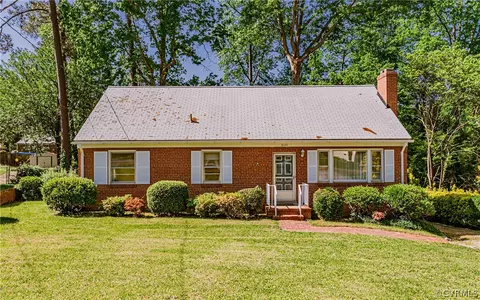 6133 Merrifield Dr, Richmond, VA 23225