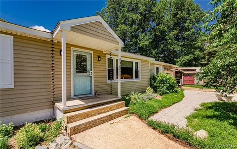 5405 Birch Rd, Quinton, VA 23141