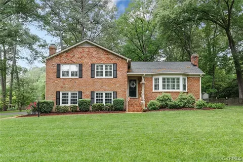 204 Sweetbriar Dr, Goochland, VA 23238