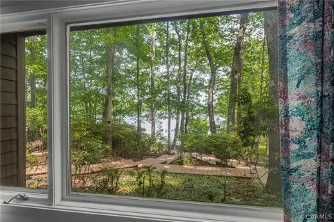 View/Area - 2149 Oakengate Ln, Midlothian, VA 23113 photo 4 of 6