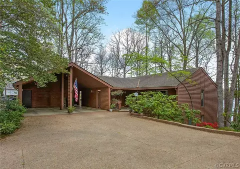 Exterior - 2149 Oakengate Ln, Midlothian, VA 23113 photo 2 of 12
