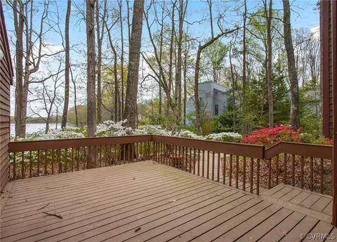 Exterior - 2149 Oakengate Ln, Midlothian, VA 23113 photo 6 of 12