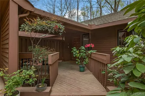 Exterior - 2149 Oakengate Ln, Midlothian, VA 23113 photo 3 of 12