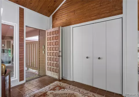 Entry Way - 2149 Oakengate Ln, Midlothian, VA 23113 photo 1 of 3