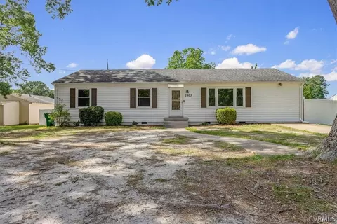2903 Clark St, Hopewell, VA 23860