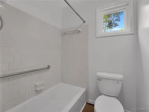 Bath - 10300 Maplested Ln, Richmond, VA 23235 photo 4 of 5