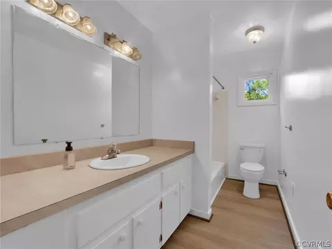 Bath - 10300 Maplested Ln, Richmond, VA 23235 photo 3 of 5