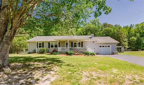 14068 Bowling Green Rd, Windsor, VA 23487