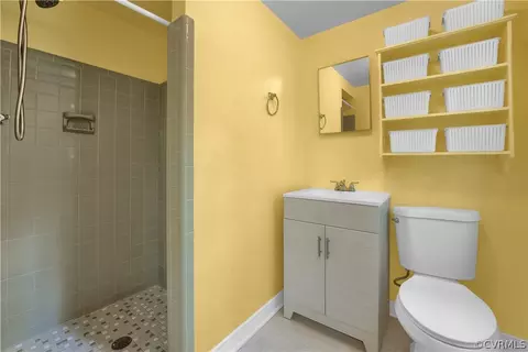 Bath - 11813 Heathmere Cres, Midlothian, VA 23113 photo 2 of 4