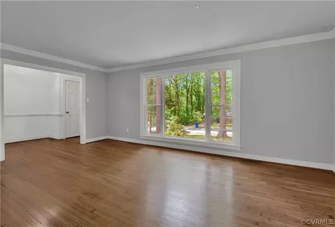 Living - 11813 Heathmere Cres, Midlothian, VA 23113 photo 2 of 6