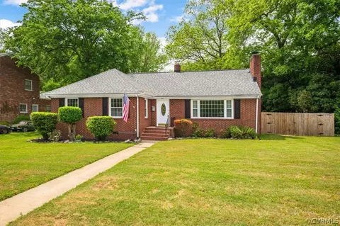 502 Cedar Ln, Hopewell, VA 23860