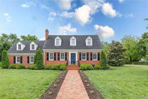 707 Mansion Dr, Hopewell, VA 23860