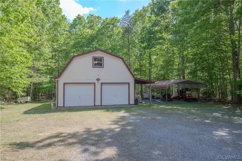 Exterior - 3319 Diggstown Rd, Bumpass, VA 23024 photo 4 of 10