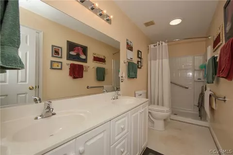 Bath - 3319 Diggstown Rd, Bumpass, VA 23024 photo 3 of 3