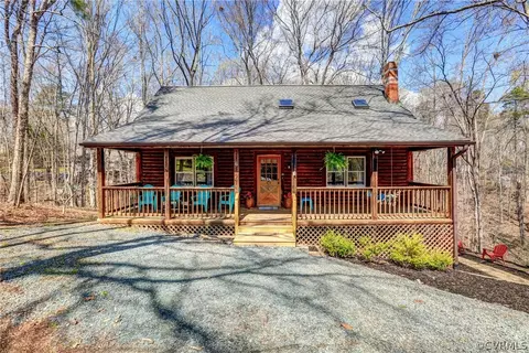 6 Watts Cir, Palmyra, VA 22963