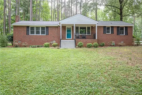 8147 Shady Grove Rd, Mechanicsville, VA 23111