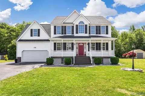 24513 Plantation Dr, Petersburg, VA 23803