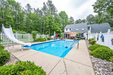6275 Denise Lynn Ct, Mechanicsville, VA 23111