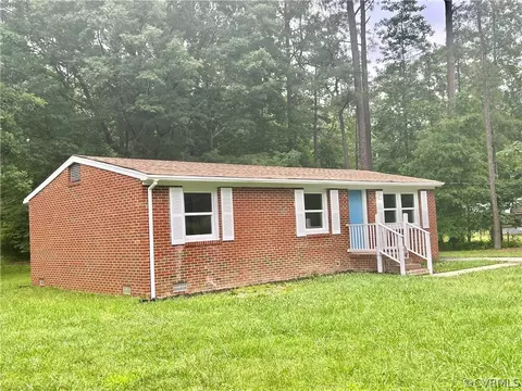 Exterior - 3440 The Loop Rd, Richmond, VA 23231 photo 3 of 3