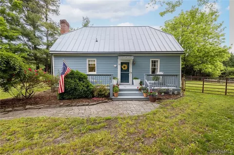 12362 Mechumps Creek Ln, Ashland, VA 23005