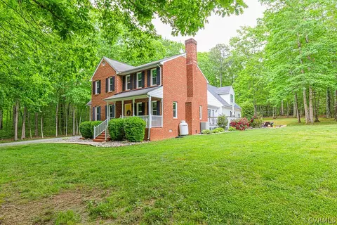 11426 Howards Mill Rd, Glen Allen, VA 23059