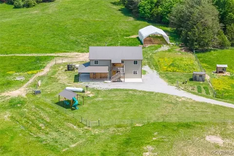 268 S Airport Rd, Farmville, VA 23901