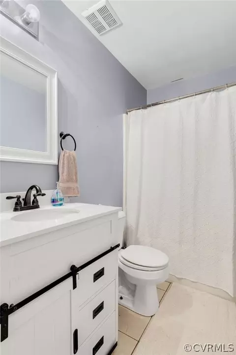 Bath - 6533 Ware Rd, Quinton, VA 23141 photo 1 of 2