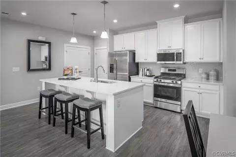 6635 Citory Way #201, Moseley, VA 23120