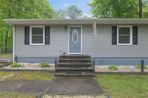 924 Edgar Rd, Hanover, VA 23069 photo 2
