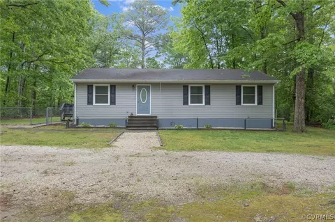 924 Edgar Rd, Hanover, VA 23069
