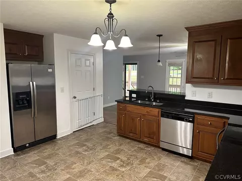 Kitchen - 210 Pine Ridge Rd, Aylett, VA 23009 photo 2 of 2