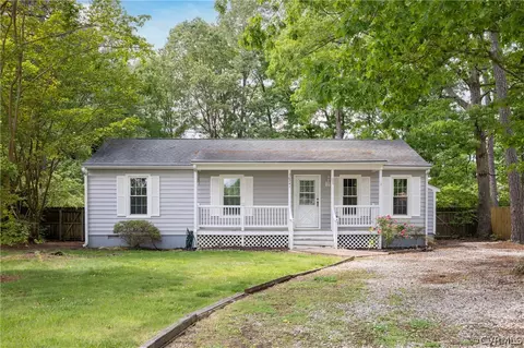 6241 Hunterstand Ln, North Chesterfield, VA 23237