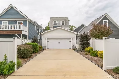 Exterior - 1918 N Mallory St, Hampton, VA 23664 photo 8 of 9