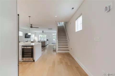Entry Way - 1918 N Mallory St, Hampton, VA 23664 photo 2 of 5