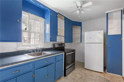 Kitchen - 514 E Read St, Henrico, VA 23075 photo 2 of 2