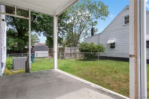 Exterior - 514 E Read St, Henrico, VA 23075 photo 4 of 7
