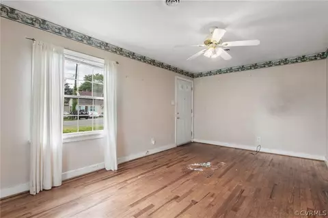 Living - 514 E Read St, Henrico, VA 23075 photo 3 of 3
