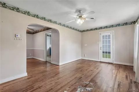 Living - 514 E Read St, Henrico, VA 23075 photo 1 of 3