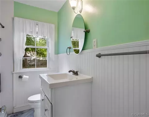 Bath - 514 E Read St, Henrico, VA 23075 photo 1 of 2