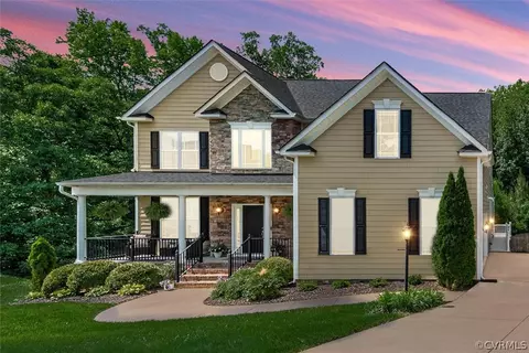 12106 Golden Aster Ter, Moseley, VA 23120