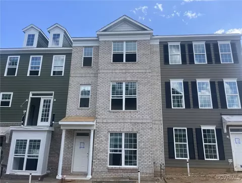 13804 Randolph Pond Ln, Midlothian, VA 23114