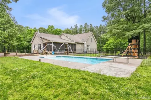 12901 Clarke Rd, Lanexa, VA 23089 photo 2