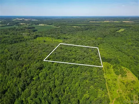 000 Dykeland Rd, Amelia, VA 23002