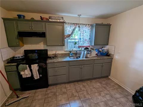 2314 Warwick Ave, Richmond, VA 23224 photo 2