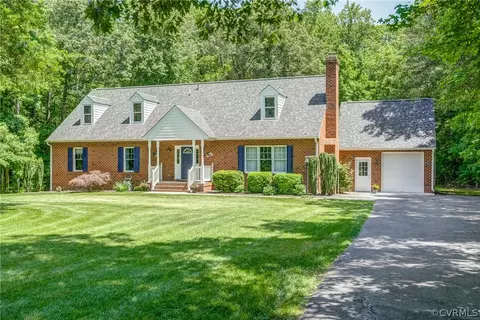 10164 Cheroy Woods Ln, Ashland, VA 23005