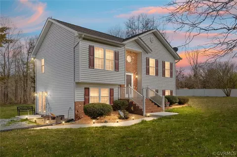 10132 Wallers Rd, Partlow, VA 22534